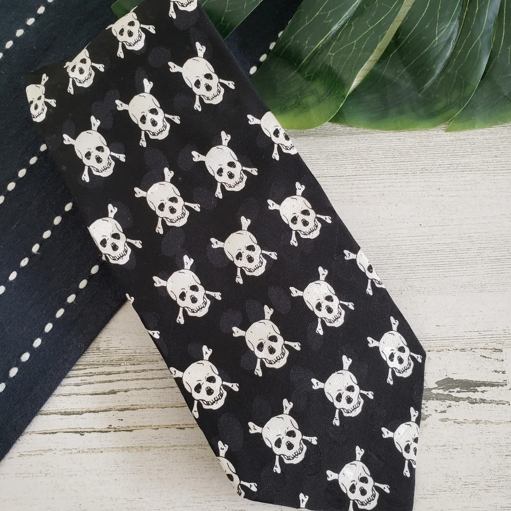 Addiction| Silk Black Skull Tie